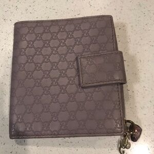 Authentic Gucci wallet